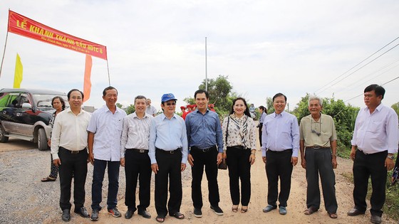 Khánh thành cầu từ thiện tại các xã nghèo tỉnh Long An ảnh 1