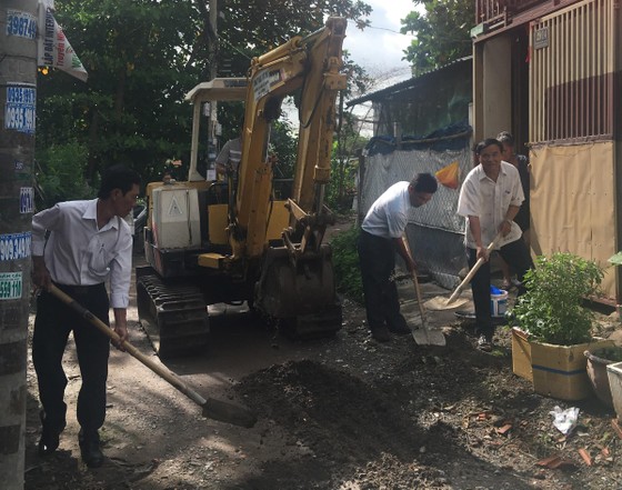 Chung tay nâng cấp, mở rộng hẻm ảnh 1