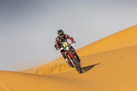 Tay đua Ricky Brabec giành chiến thắng Dakar 2020- chiến thắng của Honda sau 31 năm tại giải đấu này ảnh 1