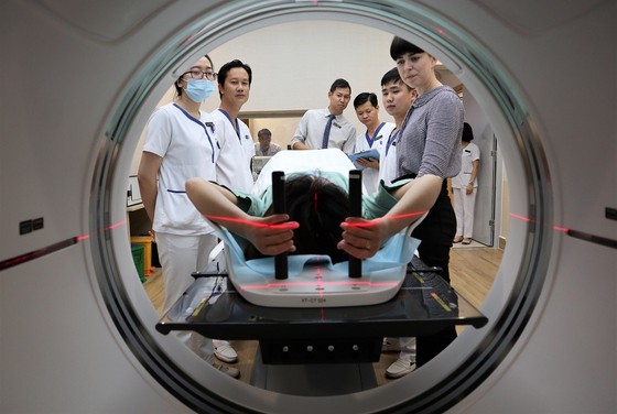 'Chiến đấu' với ung thư bằng công nghệ chuẩn Úc ảnh 1