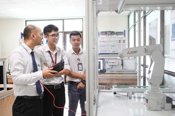 Phải kiểm định chương trình chất lượng cao ảnh 1