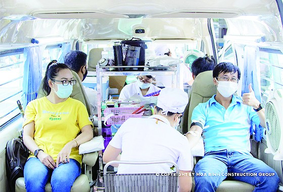 Giọt hồng yêu thương 2020 - lần 2 thu được 123 đơn vị máu ảnh 3
