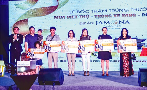 Mua biệt thự resort 8 tỷ, lái Mercedes về nhà ảnh 3