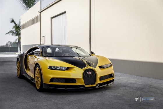 Hé lộ bộ sưu tập siêu xe cực khủng của chủ nhân chiếc Bugatti Chiron đang gây xôn xao mạng xã hội - Ảnh 4. Hé lộ bộ sưu tập siêu xe cực khủng của chủ nhân chiếc Bugatti Chiron đang gây xôn xao mạng xã hội - Ảnh 4.
