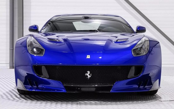 Hàng hiếm Ferrari F12tdf sở hữu ngoại thất lạ mắt được rao bán với mức giá khóc thét - Ảnh 1. Hàng hiếm Ferrari F12tdf sở hữu ngoại thất lạ mắt được rao bán với mức giá khóc thét - Ảnh 1.