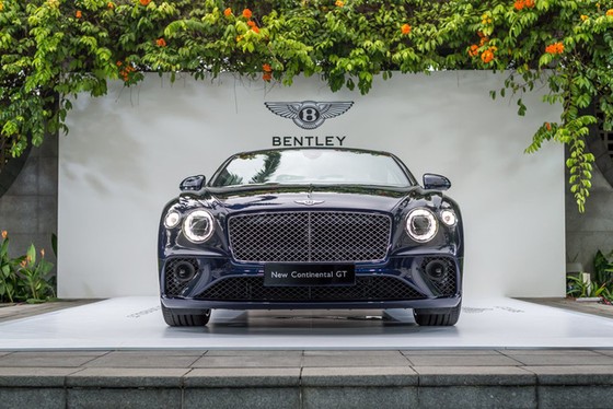 Coupe hạng sang Bentley Continental GT 2018 hăm hở ra mắt nhà giàu Đông Nam Á - Ảnh 4. Coupe hạng sang Bentley Continental GT 2018 hăm hở ra mắt nhà giàu Đông Nam Á - Ảnh 4.