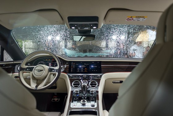 Coupe hạng sang Bentley Continental GT 2018 hăm hở ra mắt nhà giàu Đông Nam Á - Ảnh 12. Coupe hạng sang Bentley Continental GT 2018 hăm hở ra mắt nhà giàu Đông Nam Á - Ảnh 12.