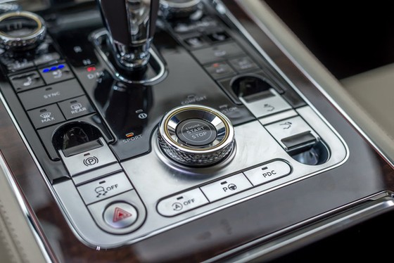 Coupe hạng sang Bentley Continental GT 2018 hăm hở ra mắt nhà giàu Đông Nam Á - Ảnh 13. Coupe hạng sang Bentley Continental GT 2018 hăm hở ra mắt nhà giàu Đông Nam Á - Ảnh 13.
