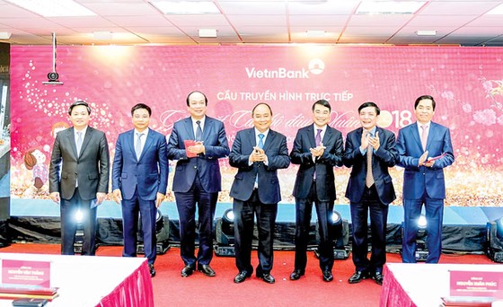 Sứ mệnh lớn của ngân hàng và hàng không ảnh 2