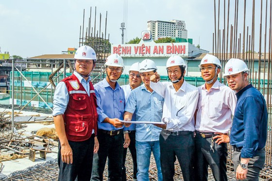 Entrepreneur Truong My Lan: Magnanimous Benefactor Supports Hospital Construction ảnh 3