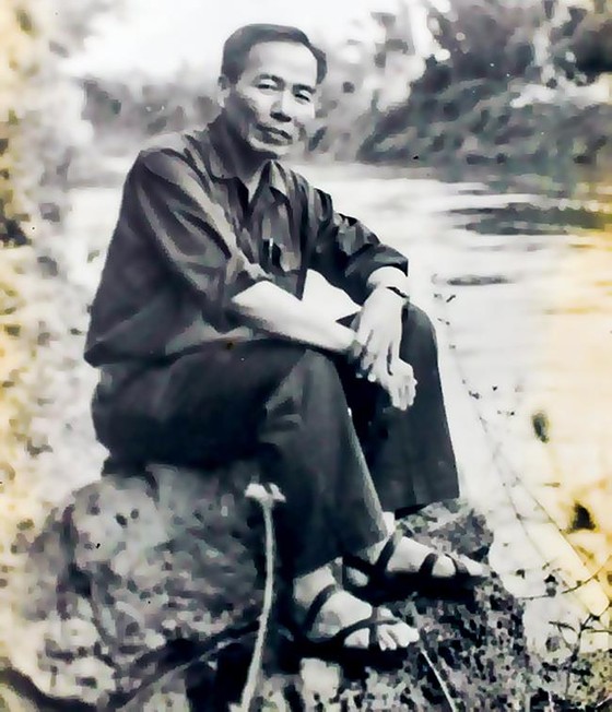 Nhà báo, nhà văn, Phó tư lệnh Bùi Cát Vũ ảnh 1