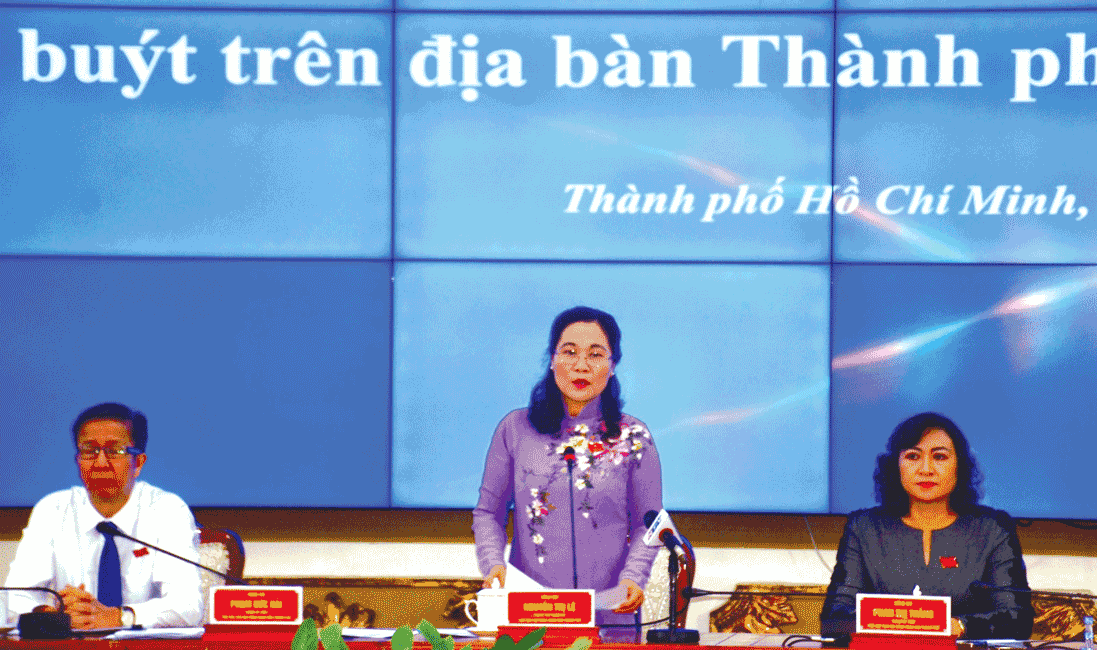 Ưu tiên nguồn lực phát triển xe buýt ảnh 1