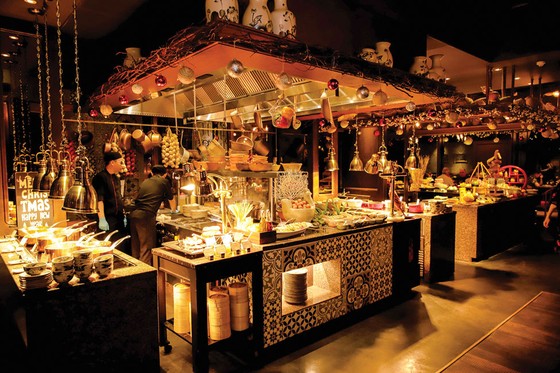 Du hành mùa lễ hội tại khách sạn Hôtel Des Arts Saigon ảnh 6