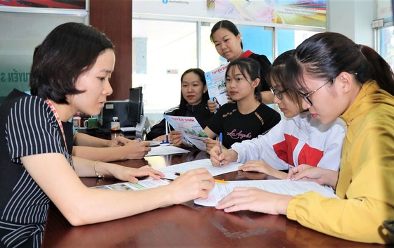 Chạy đua xét tuyển đại học bằng học bạ | Văn hóa - Đời ...