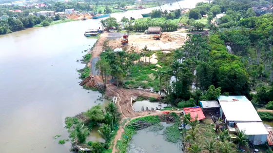 Khắc phục những vị trí xung yếu ven sông Sài Gòn Nam – Bắc Rạch Tra trước mùa mưa bão 2020 ảnh 1