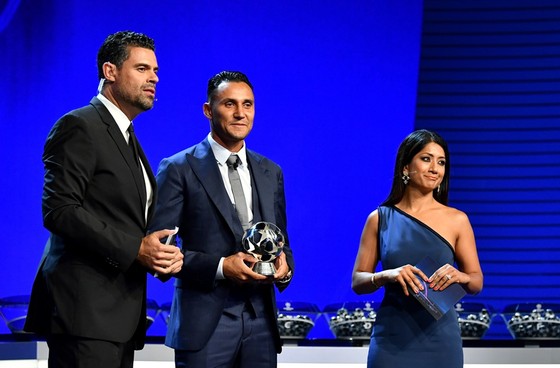 Luka Modrid được vinh danh khi Real Madrid quét sạch mọi giải thưởng ảnh 3