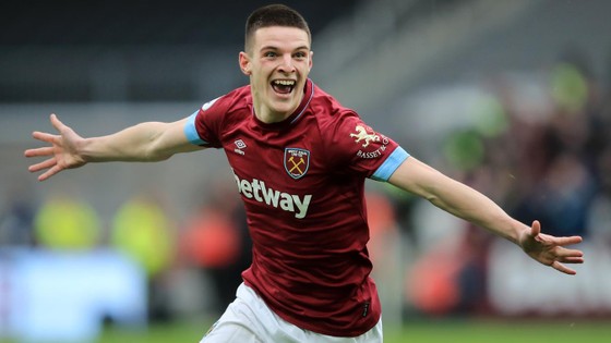 Samir Nasri tỏa sáng khi West Ham nhấn chìm Arsenal ảnh 6