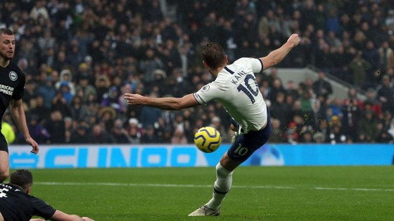 Tottenham - Brighton 2-1: Harry Kane và Dele Alli giúp Gà trống thắng ngược ảnh 10