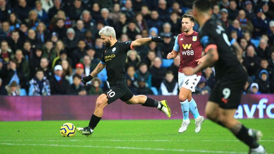 Aston Villa - Man City 1-6: Hattrick giúp Kun Aguero lập kỷ lục ghi bàn ảnh 2