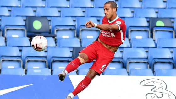 Sadio Mane ghi cú đúp, Chelsea trả giá sai lầm hàng thủ ảnh 4