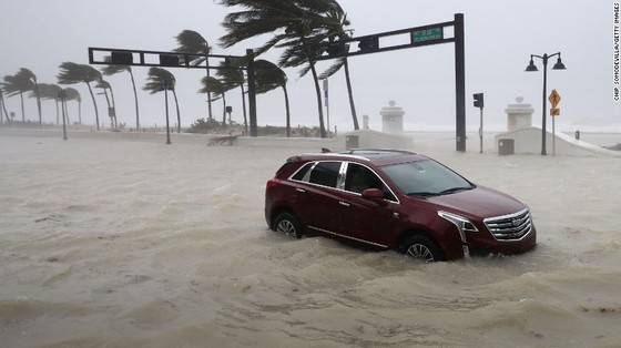 Bão Irma trút cơn thịnh nộ xuống Florida ảnh 4