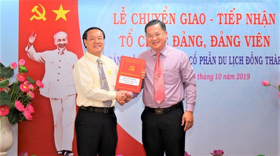 Chuyển giao Đảng bộ cơ sở CTCP Du lịch Đồng Tháp về tỉnh An Giang ảnh 1