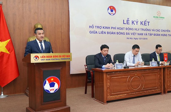 Hưng Thịnh hỗ trợ trả lương cho HLV Park Hang-seo ảnh 2