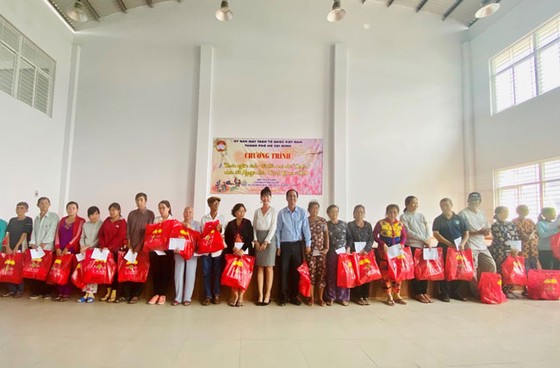Niềm vui “Nước sạch học đường” trước thềm năm mới tại huyện Bình Đại, Bến Tre ảnh 7
