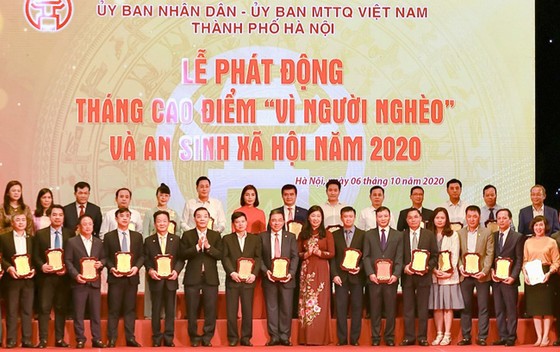 “Bầu Hiển” ủng hộ 5 tỷ đồng cho quỹ Vì người nghèo TP Hà Nội ảnh 2