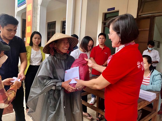 TNG Holdings Vietnam hỗ trợ 600 hộ dân miền Trung tái ổn định cuộc sống ảnh 1