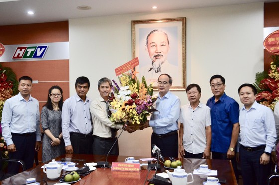Bí thư Thành ủy TPHCM Nguyễn Thiện Nhân: 'Báo SGGP đạt thành tựu đáng trân trọng' ảnh 4