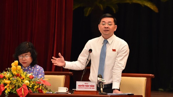 Đưa xe máy vào tầm ngắm để giảm ô nhiễm không khí cho TPHCM ảnh 1
