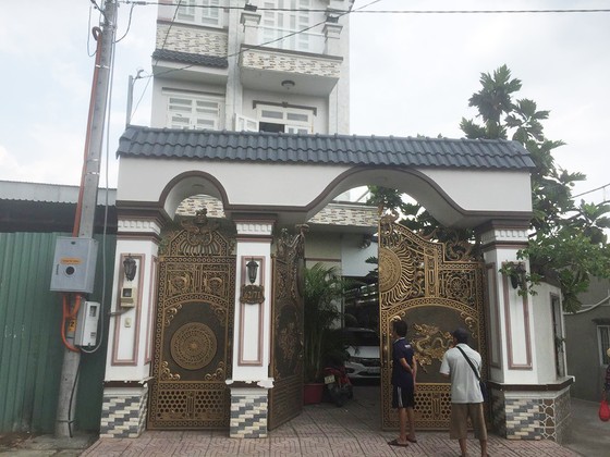 Nghi can sát hại người đàn ông trong căn nhà ở vùng ven đã ra đầu thú ảnh 1