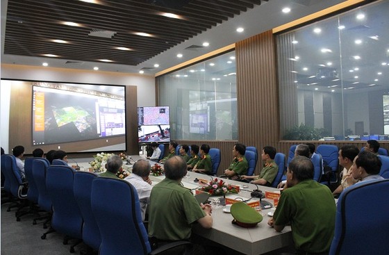 Ra mắt Trung tâm thông tin chỉ huy Công an TPHCM ảnh 2