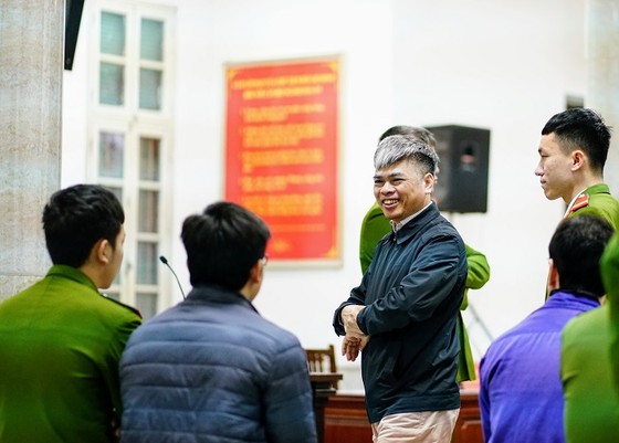 Hà Văn Thắm chỉ đạo chi lãi ngoài để cấu kết hưởng lợi như thế nào? ảnh 4