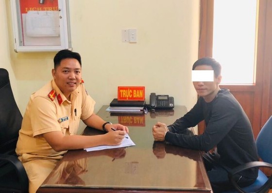 Nam thanh niên “chạy xe máy từ Nam ra Bắc chưa đến 20 tiếng” bị xử phạt ảnh 1