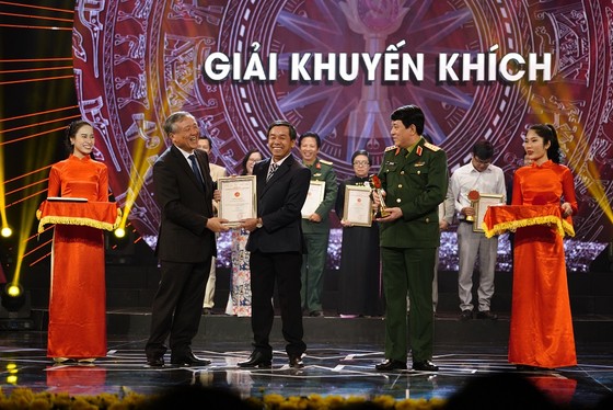 Báo Sài Gòn Giải Phóng đoạt giải xuất sắc về bảo vệ nền tảng tư tưởng của Đảng ảnh 6