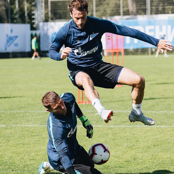 Claudio Marchisio: Ấn tượng với giải RFPL ngay lần đầu tiên ra sân ảnh 1