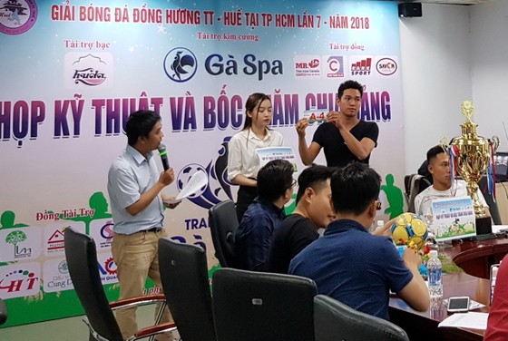 Cựu cầu thủ U23 VN tham gia giải phủi đồng hương Huế ảnh 1