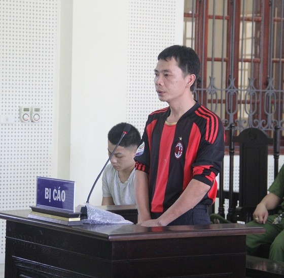 Giết người vì bị chê "ngồi không đàng hoàng" ảnh 1