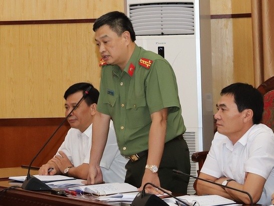 Bắt 2 phóng viên tống tiền phó chủ tịch thị xã ảnh 1
