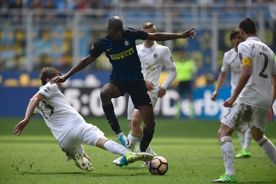 Serie A, vòng 8: Bước ngoặt của cuộc chiến ảnh 2