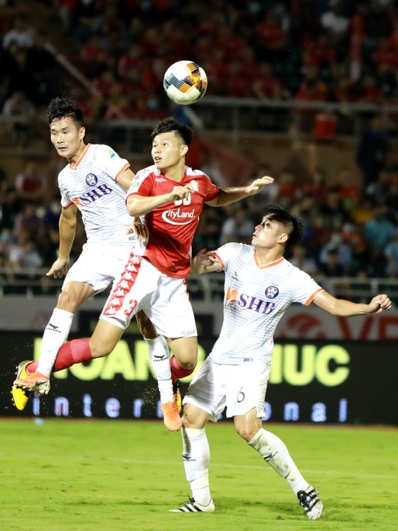 Nghịch lý: ‘Sát thủ’ Huỳnh Đức đau đầu vì hàng công kém cỏi của Đà Nẵng ảnh 1