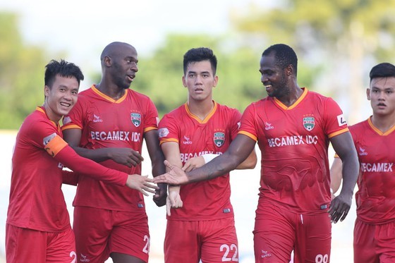 Thủ lĩnh V-League ở mùa bóng 2020 nhiều biến động ảnh 1