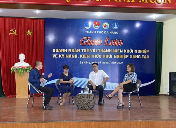 Hơn 1.000 học sinh, sinh viên, người lao động tham gia tư vấn, tìm việc làm ảnh 2