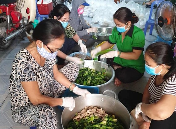 Hỗ trợ người dân cách ly vì Covid-19 ảnh 1