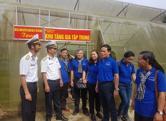 Hơn 4,5 tỷ đồng hỗ trợ các đơn vị làm nhiệm vụ trên vùng biển Tây Nam ảnh 1