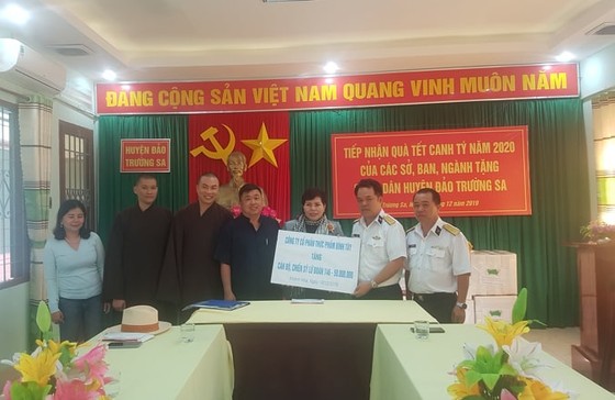 Đặt bia tưởng niệm 64 liệt sĩ Gạc Ma tại đảo Nam Yết, Trường Sa ảnh 3