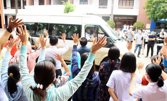 Bình Định, Phú Thọ chi viện hàng chục y, bác sĩ hỗ trợ Quảng Nam phòng chống dịch Covid-19 ảnh 13
