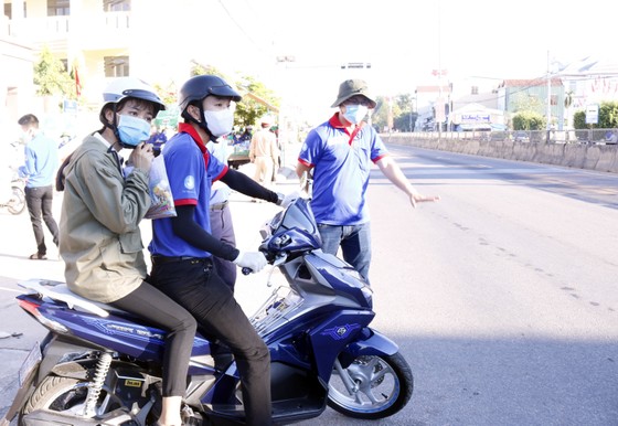 Thí sinh miền Trung thi tốt nghiệp THPT 'về đích' an toàn ảnh 10